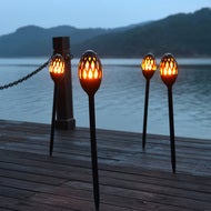 Flammande lampa Dancing Light spjut