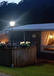 Solcellsdrivna utelampor